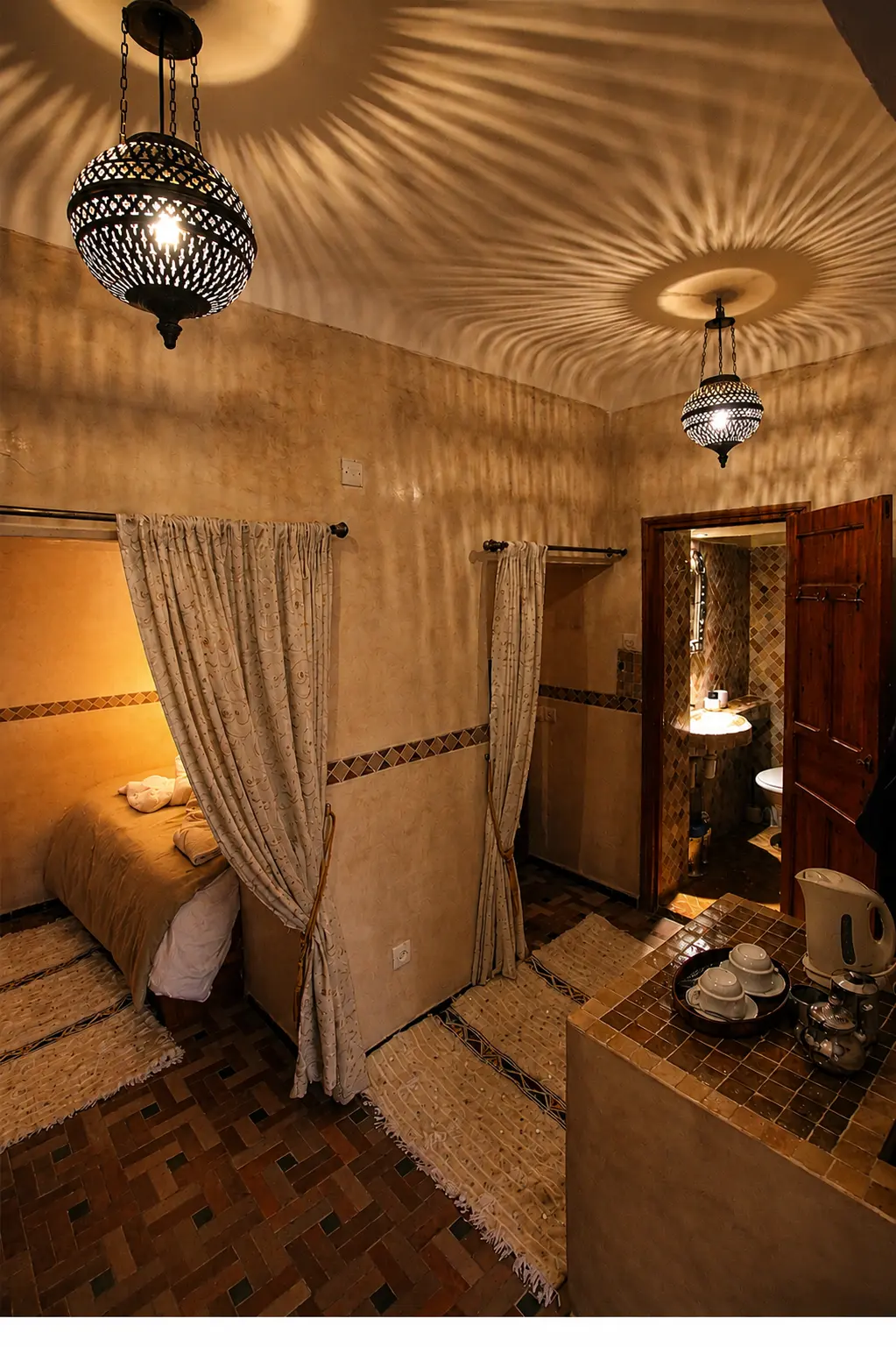 Looking into the Palm Studio from its own front door